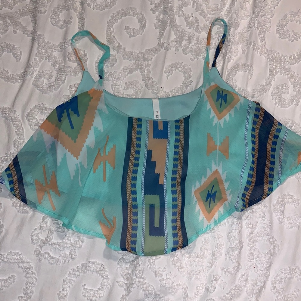 Crop top